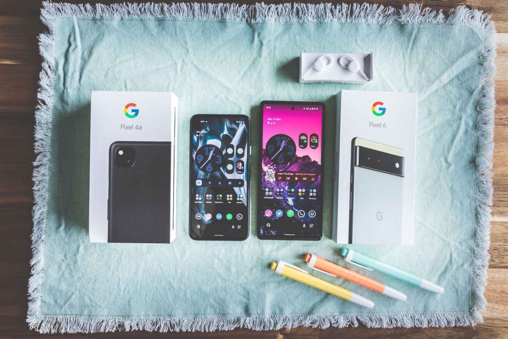 Des icônes aux couleurs du fond d’écran sur Pixel 6